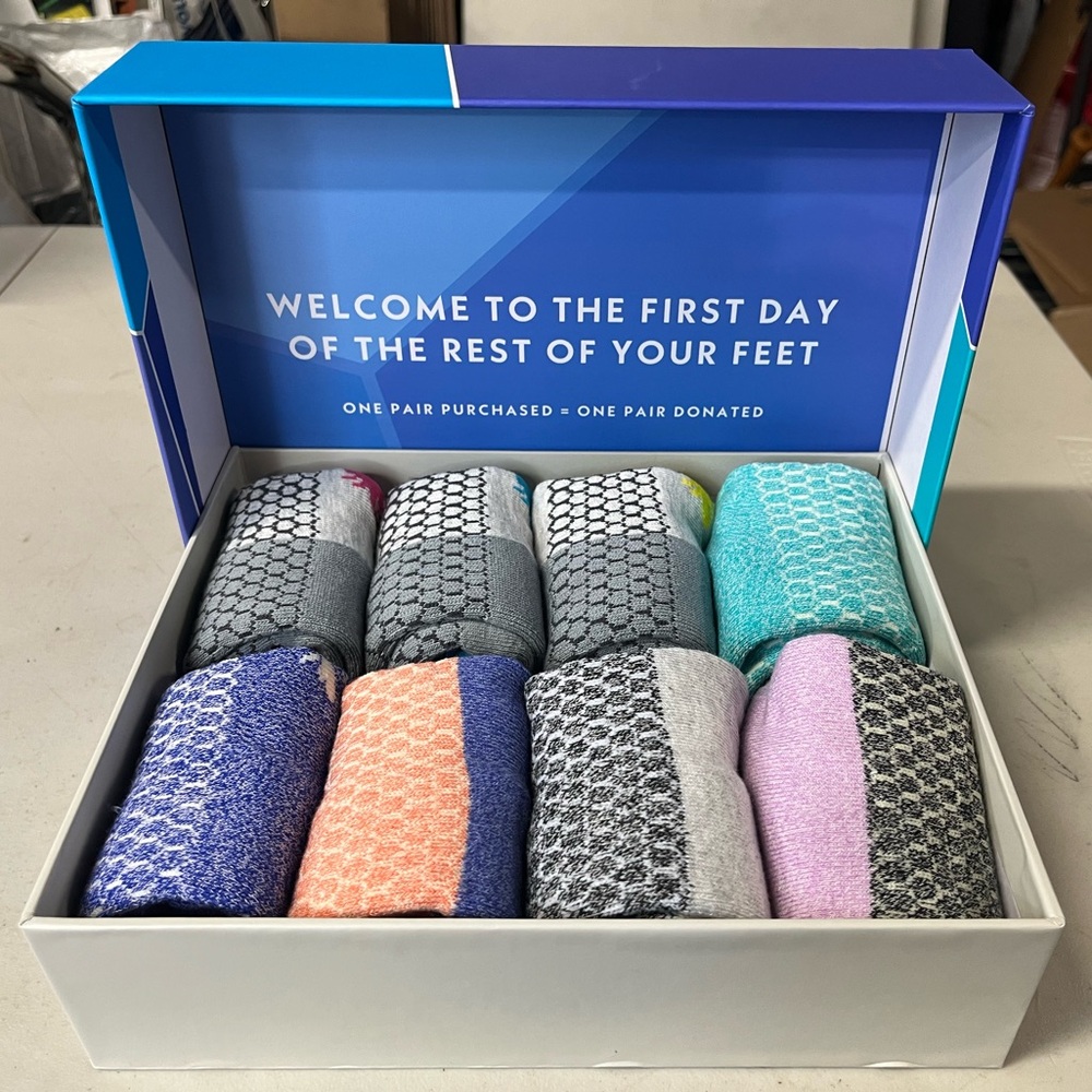 Bombas Women's Ankle Socks 8-Pack Gift Box Size Medium 8-10.5 NIB